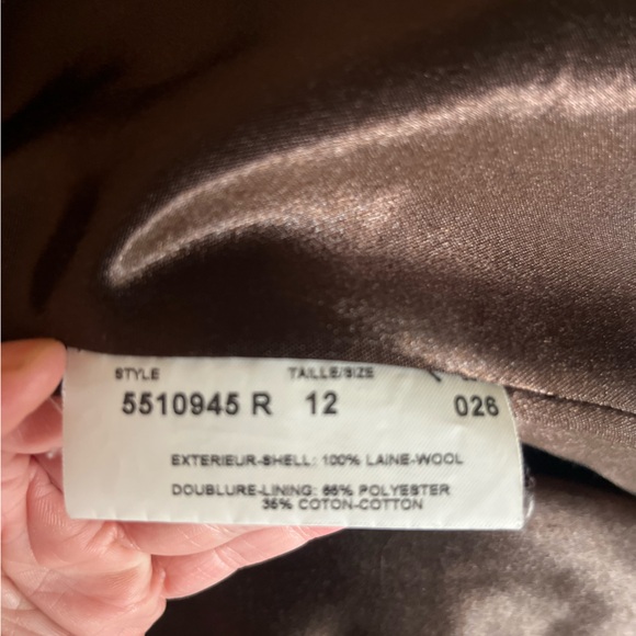 %100 Virgin Wool Coat - Picture 12 of 14